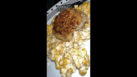 Cream cheese corn with crabcake￼