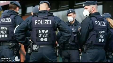 German Police Conduct Mass Raids On Citizens That Insulted Politicians Online!