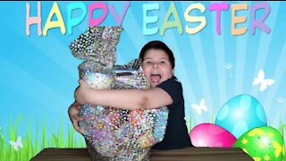 Homemade Easter Basket: Lots of Candy and Slime