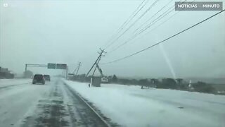 Tempestade de neve assustadora na Carolina do Norte