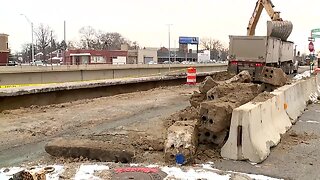 Safety of 60-year-old retaining walls questioned after collapse on SB Lodge