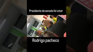 Rodrigo Pacheco foi votar e é vaiado