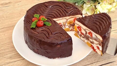 How to make a sweet and delicious cake with colorful layers at home