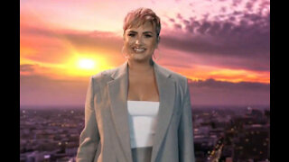 Demi Lovato had skydiving date