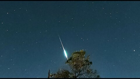 Northern Stars Time Lapse in South Australia and Green Fireball! (May 12-2023)
