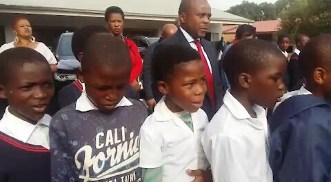 SOUTH AFRICA - Pretoria - Bheki Cele visits school (videos) (Q22)