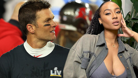 Travis Kelce’s GF Kayla Nicole RIPS Tom Brady For Getting No Calls From Referees During Super Bowl