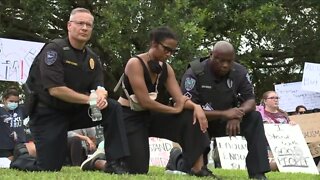 Vero Beach police hold justice for Floyd event on front steps of department