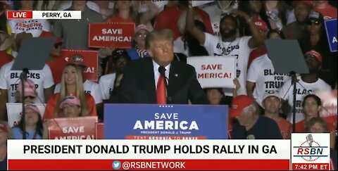 Trump Crowd Erupts Into 'Build That Wall' Chant