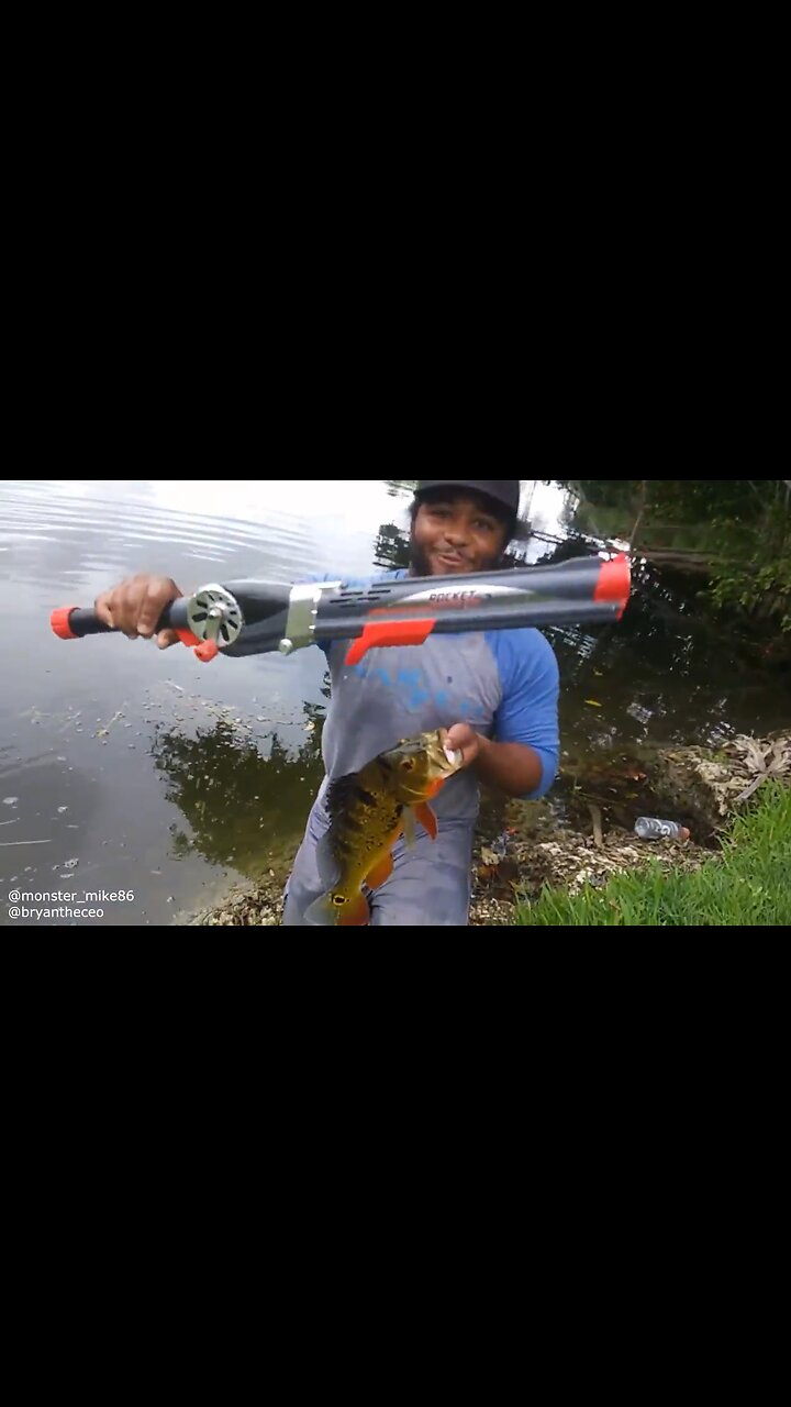 Rocket Fishing Rod Catches BIG FISH - Rumble