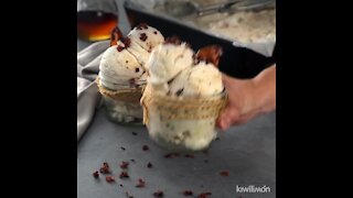 Bacon and Maple Syrup Ice Cream