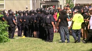 Milwaukee Office of Violence Prevention addresses efforts to deescalate tensions