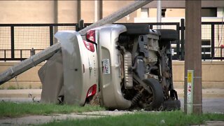 4 injured in rollover crash while transporting shooting victim to hospital in Milwaukee