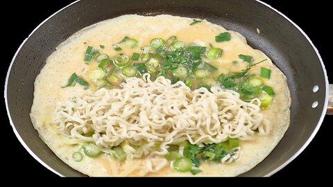 I make these for my family when I'm short on time! Delicious instant noodle recipe