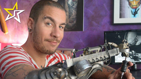 Tattoo Artist Without An Arm Now Has A Futuristic Way Of Doing His Job