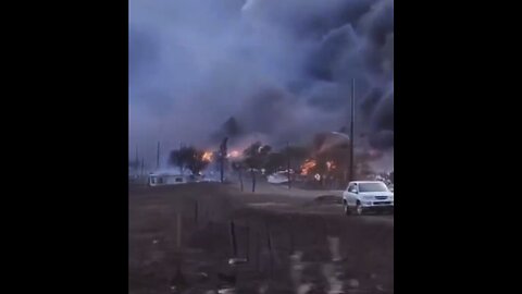 WILDFIRES BURNS MAUI ISLAND🔥🏞️🏝️THREATENS TOWNS🔥🌲🛖🌲🔥