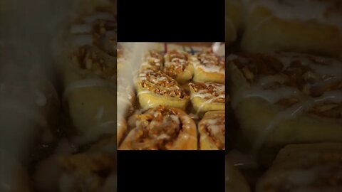 Easy Mini Apple Pie Cinnamon Rolls - New Years Dessert #Shorts