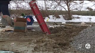 Water main breaks wreak havoc in Detroit