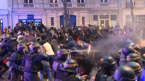 LIVE / En direct: Paris / France - Pension reform protests continue - 14.04.2023
