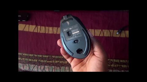 My ZELOTES F-35 Wireless Rechargeable Vertical optical Gaming Computer Mouse after 2 years of use