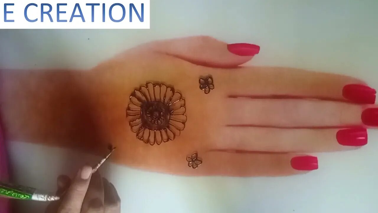 Simple Front Hand Flower Mehndi Design for Festivals! | This easy mehndi  design is ideal for festival season. Why not try it today? #mehndi  #mehndiart #mehndiartist #easymehndi #simplemehndi #mehandi... | By  BeautyZingFacebook