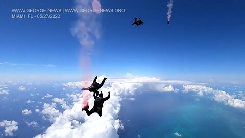 The U.S. Army Parachute Team jumps in Miami for Hyundai Air and Sea Show, 05/27/2022
