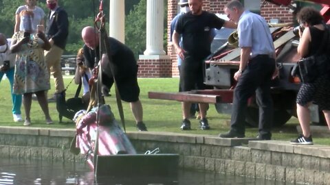 Christopher Columbus statue pulled from lake