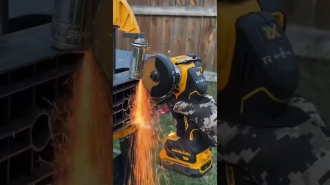 DeWALT 3 Inch Cut Off Tool In Action!