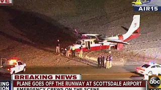 Plane veers off runway at Scottsdale airport