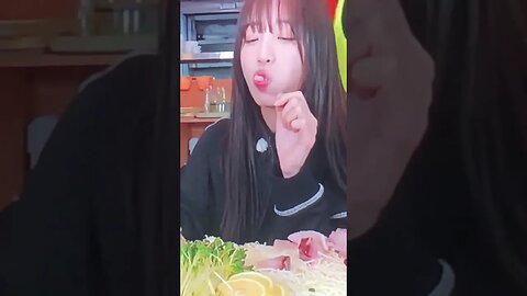 Tzuyang Yummy eating… love it… pls like, Subscribe and comment. #shorts #mukbang #korean