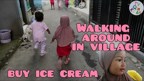 i be walking around with my sister to buy ice creams