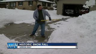 Green Bay receives record snowfall