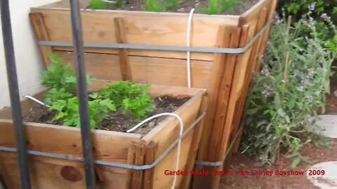 SMALL GARDEN IDEAS : DIY RAISED PLANTER BOXES for Vegetable Gardening