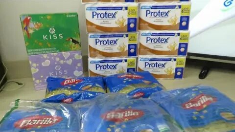 9x Protex Sabonete em Barra Aveia; 2x Kiss Lenço Facial; 5x Macarrão Ave Maria com Ovos Barilla