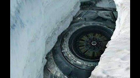 SSP - 70.000 YEARS OLD SPACE SHIP FOUND BURIED in A GLACIER