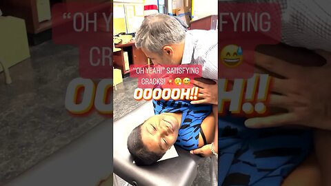 “OH YEAH!” SHE FELT THAT!🙌😁😮‍💨 # chiropractor # NYPD# backcrack