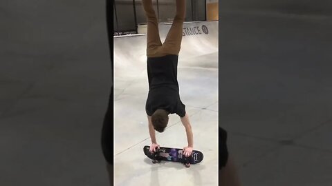 Handstand Rail-flip #スケボー #スケートボード #スケーター #skateboarding #skateboard