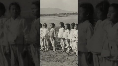 100년 전 사진에 남아있는 한국인 미국과 한국 국기를 든 아이들(고아?) 의 행렬, 가게가 있는 거리 풍경 #shorts
