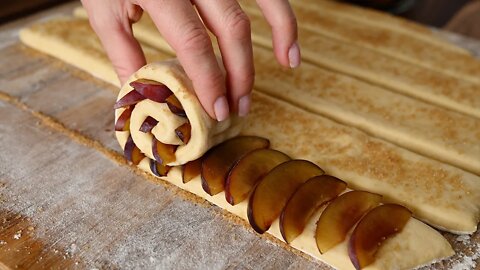 That's how easy my grandmother made plum cake. Elegantly tasty and fast