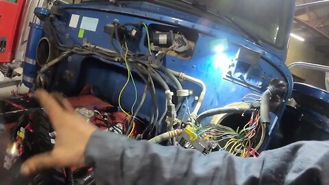 Wiring and troubleshooting on the x15 Cummins.