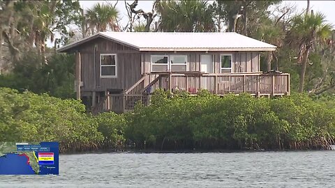 Communities "surrounded by water" prepare for storm surge, high tide in Citrus County