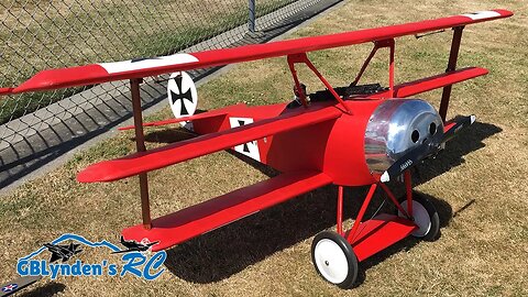 Giant Scale Red Baron RC Triplanes Dogfighting With Noseovers