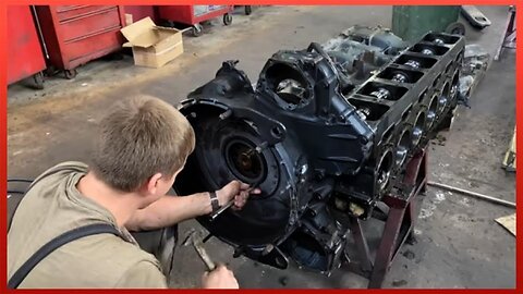 Man Rescues Totally Crashed Truck & Repairs it Back to New
