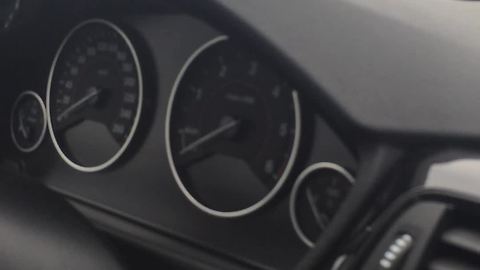 Crazy BMW F30 electronics failure on highway