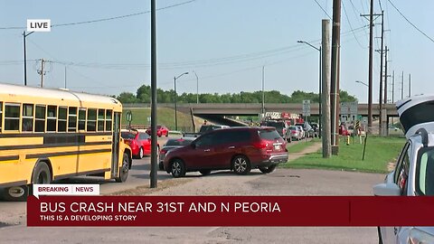 Bus crash near 31st and N Peoria
