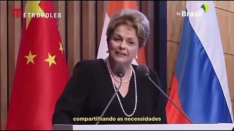 Ela voltou a analfabeta Dilma faz ú L 🤣