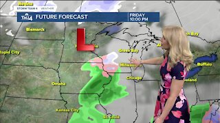 Temperatures stay mild Thursday