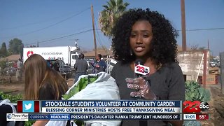 Stockdale students give back in preparation for Thanksgiving Day