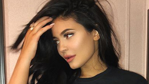 Kylie Jenner Planning To Get TRASHED On Her Birthday!
