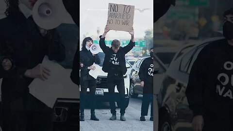 Jewish protesters shut down LA freeway in call for Gaza ceasefire #shorts